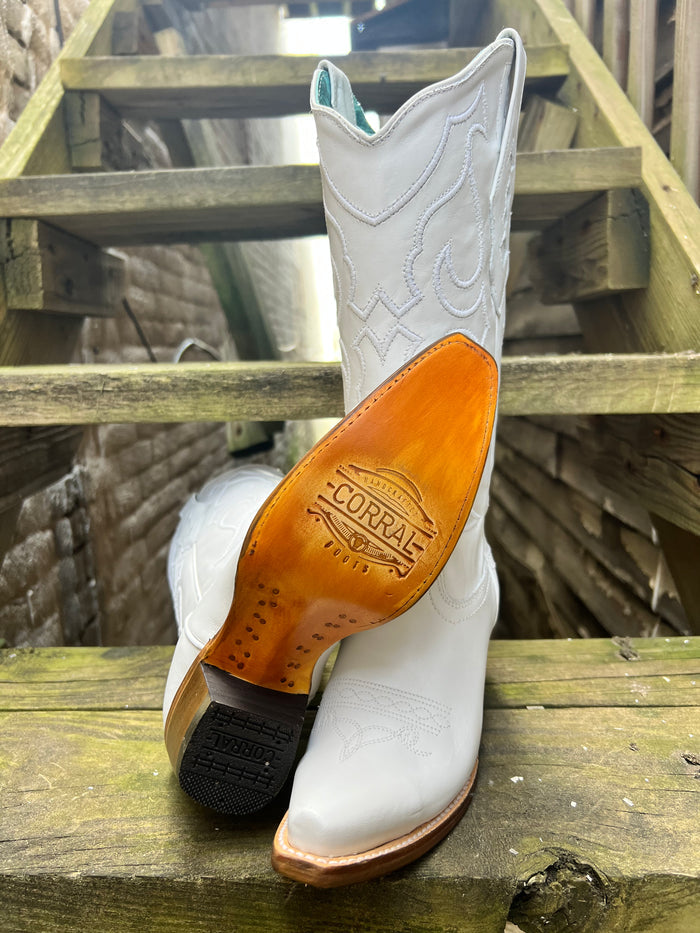 Corral Women's White Snip Toe Cowgirl Boots Z5046-Painted Cowgirl Western Store
