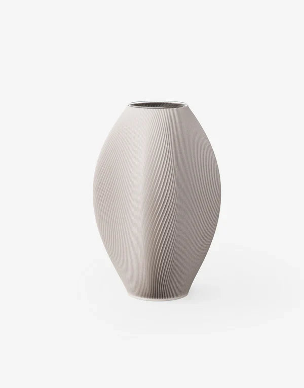 BAY VASE IN MOONLIGHT