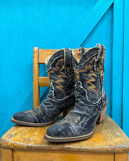 Dingo Women's Black Y'all Need Dolly Denim Snip Toe Cowgirl Boots DI950-BLK-Painted Cowgirl Western Store