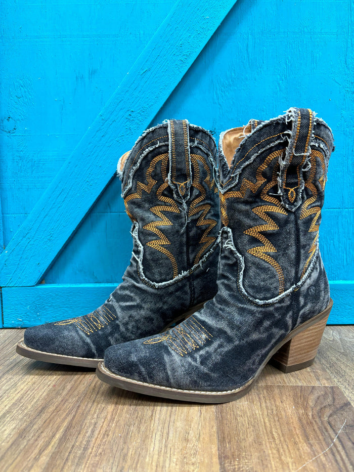 Dingo Women's Black Y'all Need Dolly Denim Snip Toe Cowgirl Boots DI950-BLK-Painted Cowgirl Western Store