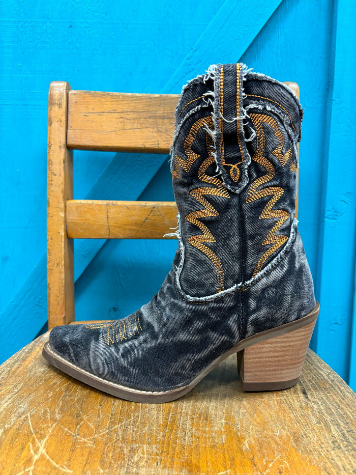 Dingo Women's Black Y'all Need Dolly Denim Snip Toe Cowgirl Boots DI950-BLK-Painted Cowgirl Western Store