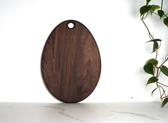 EBONIZED SMALL CUTTING BOARD