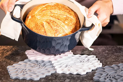 HONEYCOMB SILICONE TRIVET IN CLOUD