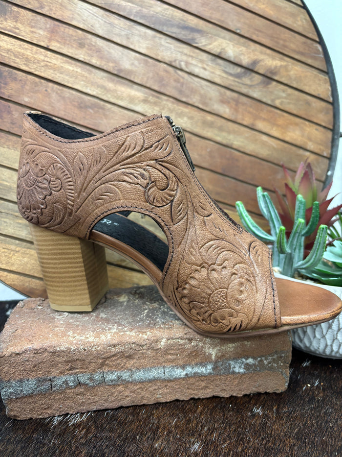 Roper Women's Natural Tooled Leather Open Toe Zip Mule Sandal 0946-3207-Painted Cowgirl Western Store