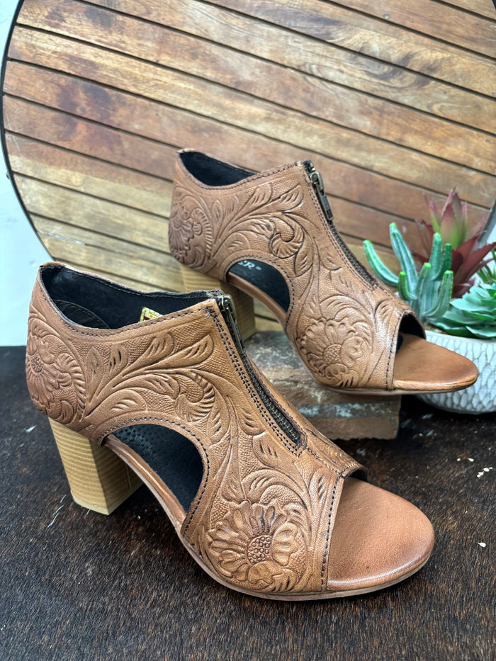 Roper Women's Natural Tooled Leather Open Toe Zip Mule Sandal 0946-3207-Painted Cowgirl Western Store
